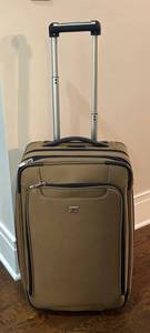 E - Swiss Rolling Suitcase
