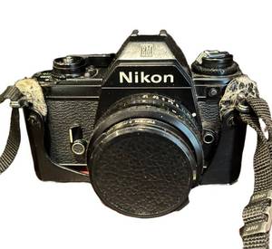 LL - Nikon Fm 35mm SLR Camera