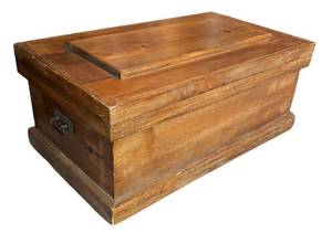 LLO - Vintage Wooden Trunk