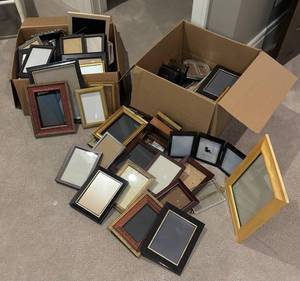 LLBR - Large Assortment of Picture Frames