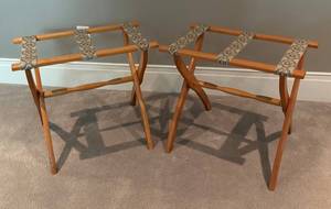 LLBR - Pair of Wooden Luggage Stands