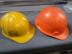 Pair Safety Hard Hats