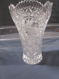 Bird Theme Pressed Crystal Vase