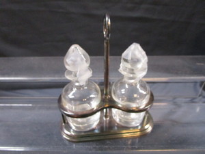 Oil & Vinegar In Stand
