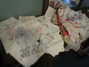 Embroidered Dish Towels, Vintage Aprons