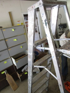 Aluminum Step Ladder