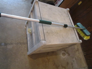 Hose & Storage Bench, Water Brush