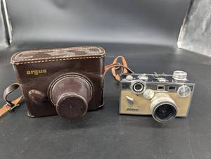 Argus Vintage 35mm Camera With Case