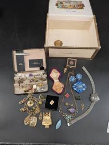 Mixed Lot Vintage Costume Jewelry With Cazadores Box