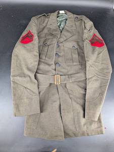 Vintage U.S. Marine Corps Dress Jacket 39R NSN 8405-082-2823