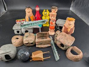 Vintage Flintstones-Style Plastic Toy Figures & Hut Pieces Mixed Lot