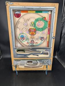 Vintage Nishijin Shiroi-Kamome Pachinko Machine Super Deluxe