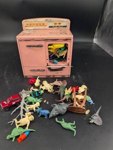 Vintage Pretty Maid Toy Stove Mixed Lot With Dinosaur Figures