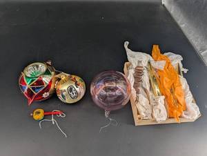 Vintage Christmas Glass Ornaments Mixed Lot (7)