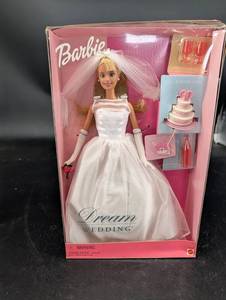 Barbie Dream Wedding Doll Gift Set