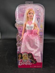 Barbie Bride Doll CFF37