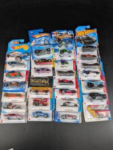 Hot Wheels Die-Cast Car Mixed Lot