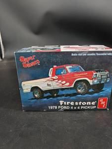 AMT Super Stones Firestone 1978 Ford 4x4 Pickup Kit AMT85812
