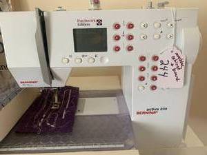 Bernina Activia 230 sewing machine,...