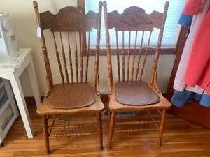 (2) matching side chairs...