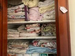 Sheets, pillow cases, bed skirt 3 ...