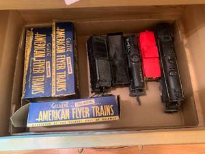 American Flyer train with EMPTY box...