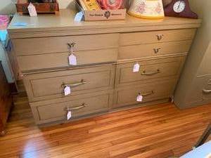 Dresser with mirror...
