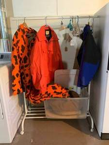 Hunting coat, coveralls, clothes ra...