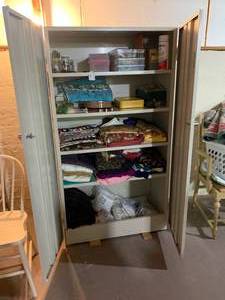 Metal cabinet, with keys cabinet o...