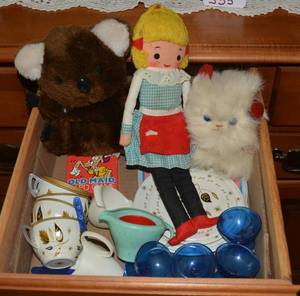 Reversible face doll, metal and pla...