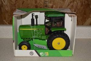 Ertl 116th scale John Deere 4255 R...