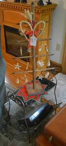 Swedish wood tree with decorations ...