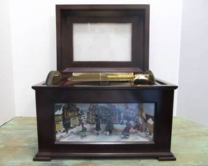 Nice condition Working MR CHRISTMAS Regina Style Music Box