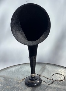 Large Antique RADIOLA Loud Speaker Horn - Model UZ-1325