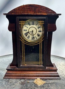 Antique Mantel Clock wPendulum &amp Key
