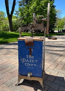 Excellent Antique DAZEY Churn&nbsp