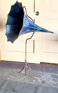 Excellent Antique Blue Metal Gramophone Horn by TT Company