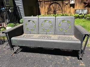 Excellent Mid Century Glider Rocker&nbsp