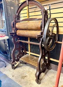 Fantastic HUGE Antique Industrial Wood &amp; Cast Iron Mangle&nbsp;