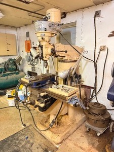 Awesome HUGE Working BRIDGEPORT Vertical Milling Machine