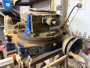 Working Heavy Duty Industrial BRIDGEPORT Rotary Table