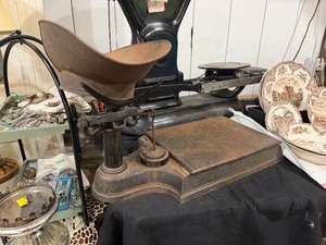 Vintage  Antique Industrial Postal Scale #4