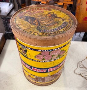 Very Cool Antique Bull-Meat Brand Flour Barrel wOriginal Lid - Great Graphics