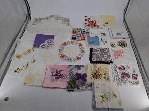 Vintage Embroidered Handkerchief & Napkin Mixed Lot