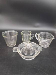 Glass Measuring Cup Set (Lot of 4)