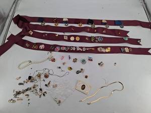 Estate Collectible Pins & Costume Jewelry Mixed Lot