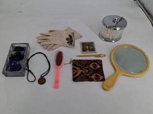 Vintage Vanity Accessories & Jewelry Mixed Lot