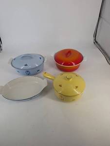 DRU Enameled Cast Iron Cookware Set (Lot of 4)