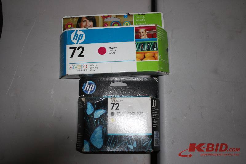 Lot of (2) HP Print Cartridges Magenta 72.