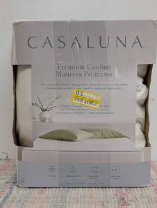 King Premium Cooling Mattress Protector - Casaluna